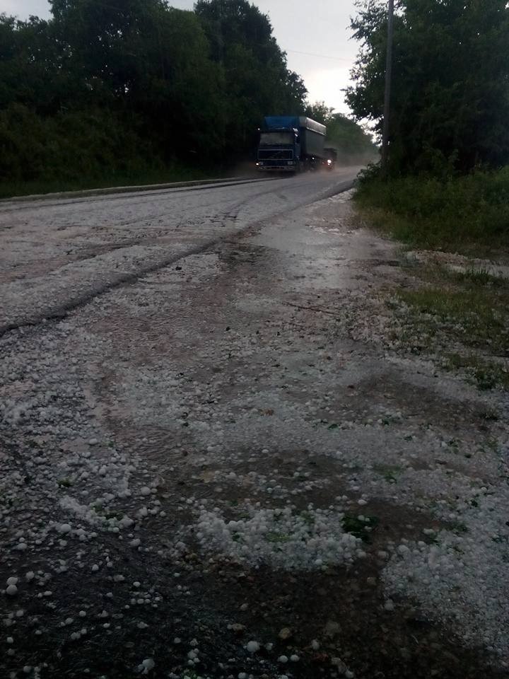 Απίστευτο: Χαλάζι σε μέγεθος φουντουκιού έπληξε Κοζάνη και Καστοριά [εικόνες & βίντεο] | iefimerida.gr 2