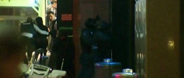 Αιματηρό τέλος στο θρίλερ του Σίδνεϊ: Νεκρός ο δράστης και δύο όμηροι [εικόνες & βίντεο] | iefimerida.gr 8