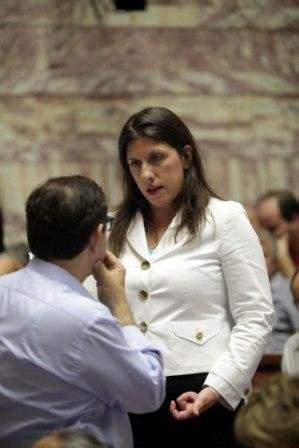 Καρέ-καρέ η συνεδρίαση της ΚΟ του ΣΥΡΙΖΑ -Τα χειροκροτήματα, η βλοσυρή Ζωή, ο Βαρουφάκης αλλού [εικόνες] | iefimerida.gr 11