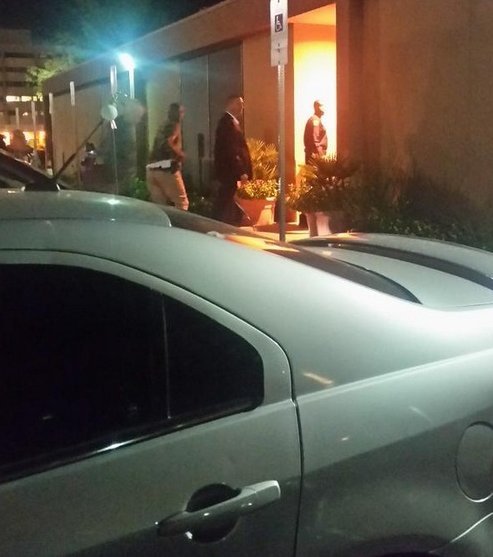 Κλόε Καρντάσιαν και Κόμπε Μπράιαντ στο πλευρό του Όντομ - Δίνει μάχη για τη ζωή του [εικόνες &amp; βίντεο] | iefimerida.gr 0