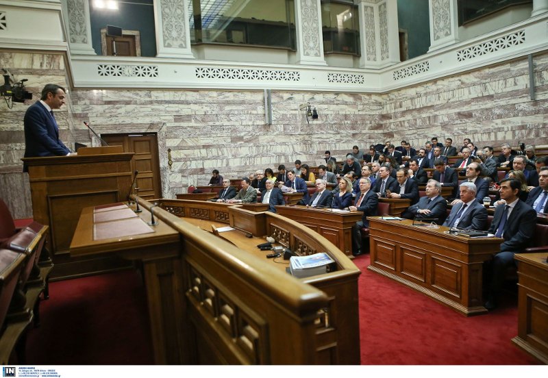 To παρασκήνιο της ΚΟ της ΝΔ: Η ποσέτ Κακλαμάνη και το wet look της Ασημακοπούλου [εικόνες] | iefimerida.gr 22