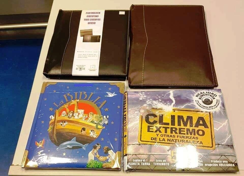 Εκρυβε 2,5 κιλά κοκαΐνη σε... παιδικά βιβλία [εικόνες] | iefimerida.gr 2