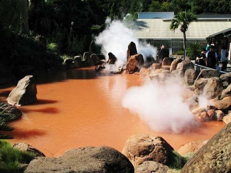 H Κόλαση υπάρχει, είναι κόκκινη, υγρή και βρίσκεται στην Κίνα [εικόνες] | iefimerida.gr 5