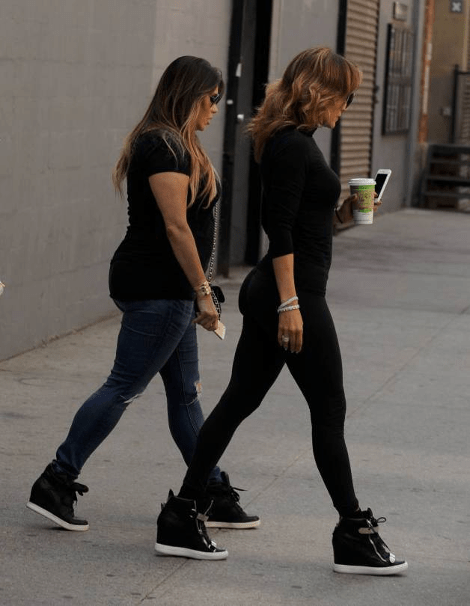 Το κολάν της Τζένιφερ Λόπεζ που δεν άφηνε τίποτα στη φαντασία [εικόνες] | iefimerida.gr 2