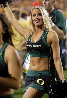 Τα 10 κολέγια με τις ομορφότερες τσιρλίντερς στις Η.Π.Α. [εικόνες] | iefimerida.gr 9