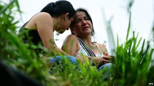 Τραγωδία στην Κολομβία -Πλημμύρισε χρυσωρυχείο, ανασύρθηκαν έξι νεκροί [εικόνες & βίντεο]  | iefimerida.gr 0