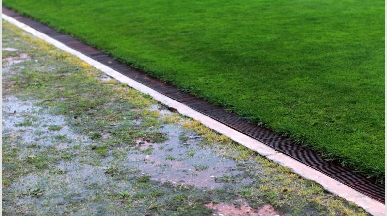 Βούρκος το γήπεδο της Κομοτηνής - Στον «αέρα» το Πανθρακικός-Ολυμπιακός [εικόνες] | iefimerida.gr 2