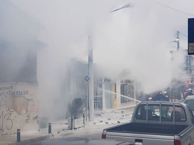 Εκρήξεις σε κατάστημα φιαλών υγραερίου στην Κομοτηνή -Ενας τραυματίας [εικόνες & βίντεο]  | iefimerida.gr 2