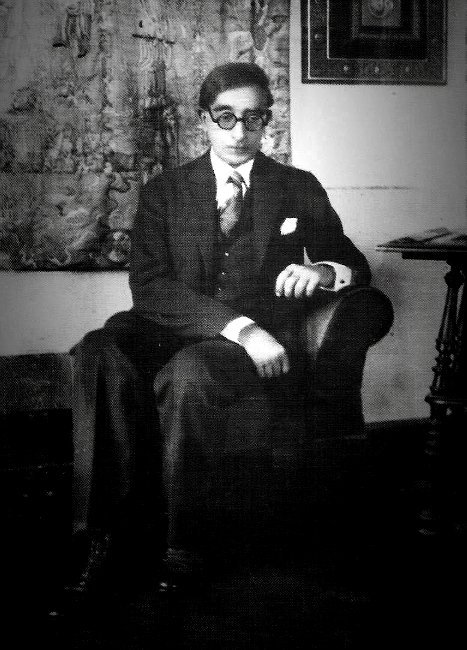 Συγκλονιστικό: Ο μικρός Αμπντούλ προσπαθεί να διαβάσει Καβάφη και οι συμμαθητές του τον στηρίζουν λέξη-λέξη [βίντεο] | iefimerida.gr 1