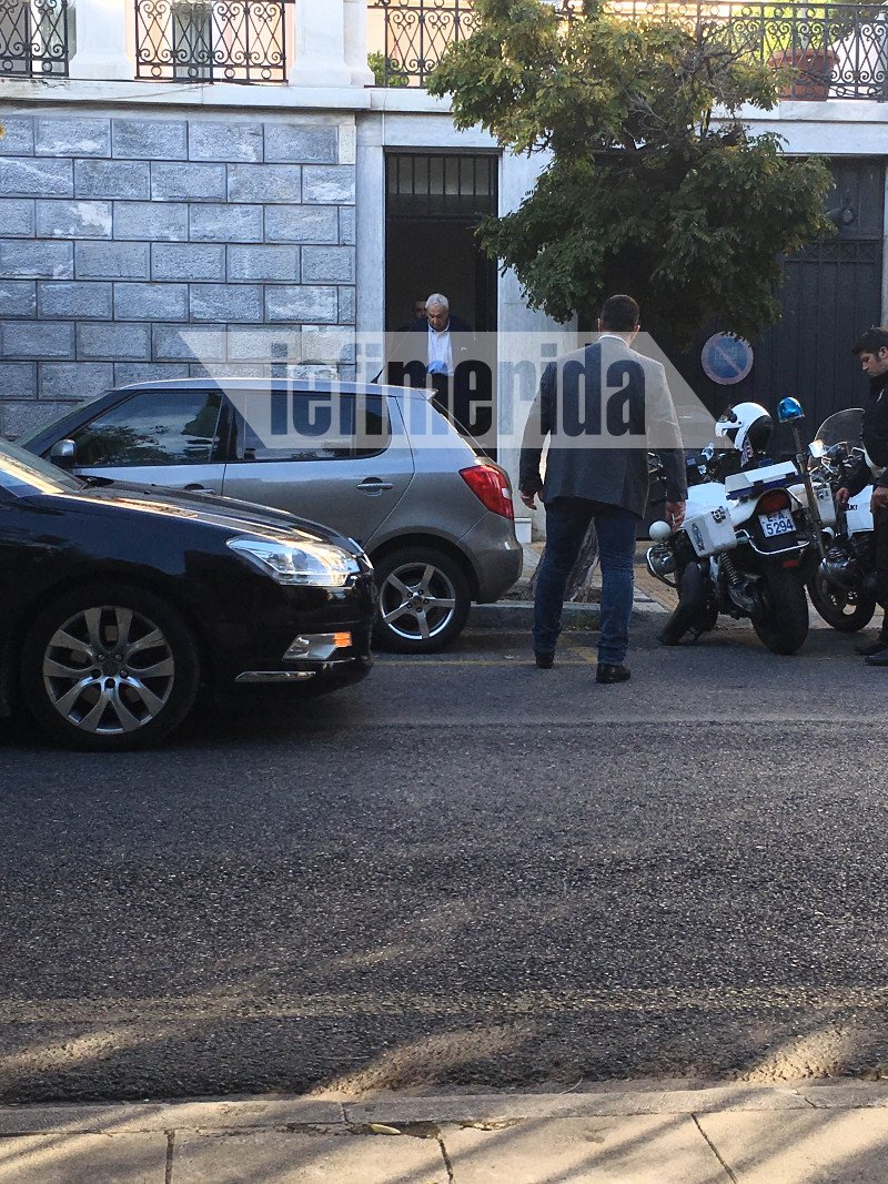 Στο Μέγαρο Μαξίμου ο Δημήτρης Κοντομηνάς [αποκλειστικές εικόνες] | iefimerida.gr 1