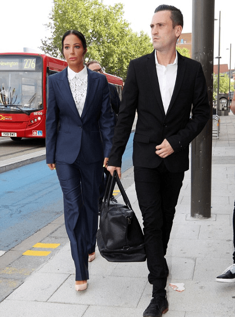 Ενοχη γνωστή Ελληνίδα τραγουδίστρια για επίθεση σε blogger [εικόνες] | iefimerida.gr 0