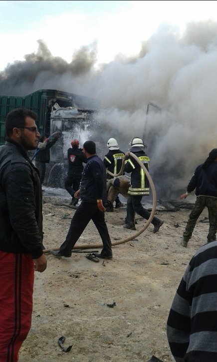 Ρωσικά μαχητικά αεροσκάφη βομβάρδισαν κομβόι φορτηγών στα σύνορα Τουρκίας- Συρίας [εικόνες] | iefimerida.gr 2