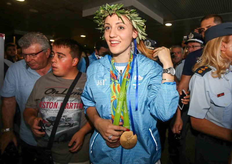 Θερμή υποδοχή της Κοράκακη στη Θεσσαλονίκη [εικόνες] | iefimerida.gr 5