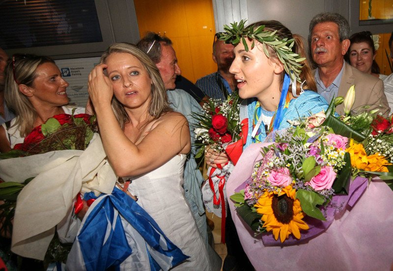 Θερμή υποδοχή της Κοράκακη στη Θεσσαλονίκη [εικόνες] | iefimerida.gr 4