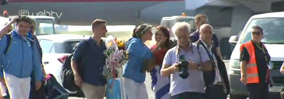 Θερμή υποδοχή της Κοράκακη στη Θεσσαλονίκη [εικόνες] | iefimerida.gr 7