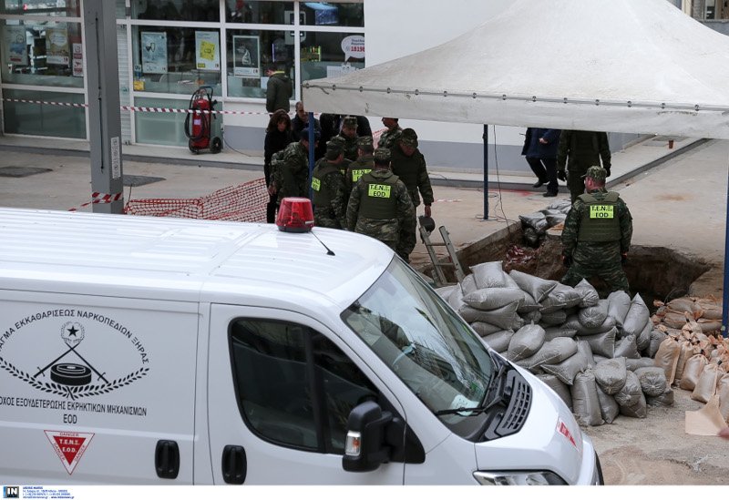 Επιτυχής η εξουδετέρωση της βόμβας στο Κορδελιό -Καρέ καρέ η επιχείρηση [εικόνες & βίντεο] | iefimerida.gr 1