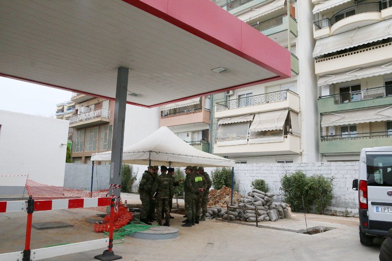 Επιτυχής η εξουδετέρωση της βόμβας στο Κορδελιό -Καρέ καρέ η επιχείρηση [εικόνες & βίντεο] | iefimerida.gr 20