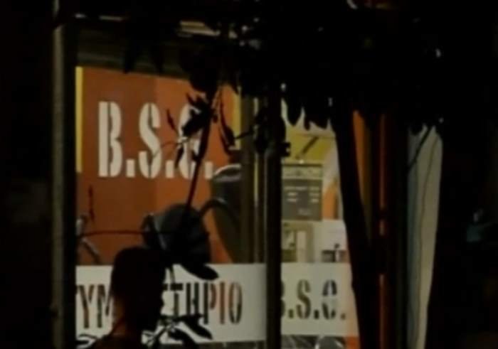 Κορδελιό: Κουκουλοφόροι άνοιξαν πυρ με Καλάσνικοφ έξω από γυμναστήριο -4 τραυματίες [εικόνα] | iefimerida.gr 0