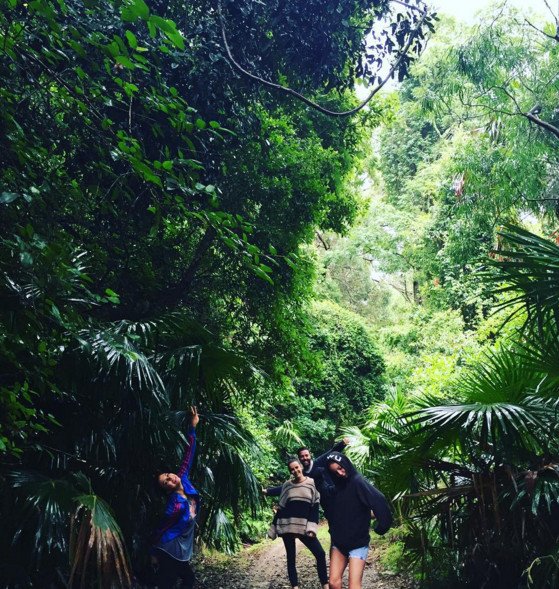 Μόνο με το κάτω μέρος του μπικίνι της -Η κόρη της Στεφανί του Μονακό βάζει «φωτιές» [εικόνες] | iefimerida.gr 2