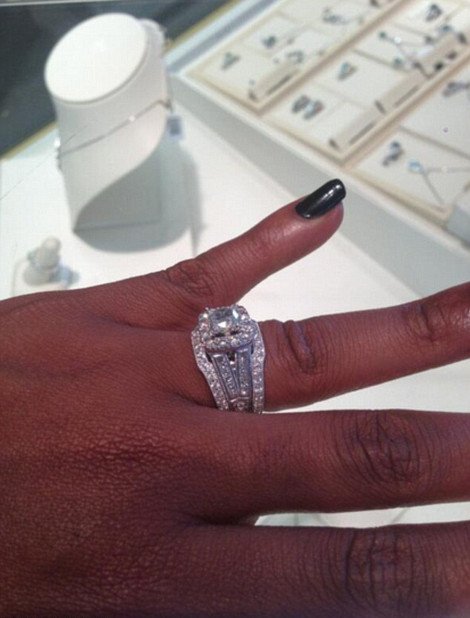 Σοκ -Κόρη πασίγνωστης τραγουδίστριας παντρεύτηκε τον αδελφό της [εικόνες] | iefimerida.gr 1