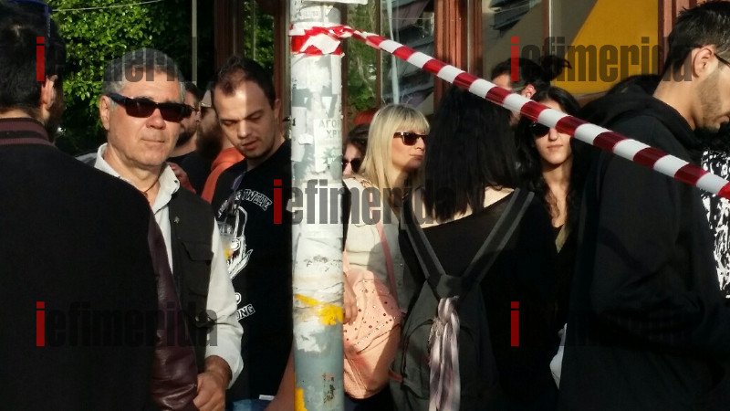 Αστακός ο Κορυδαλλός για τη δίκη της ΧΑ -Τραγικές φιγούρες οι γονείς του Παύλου Φύσσα [εικόνες] | iefimerida.gr 1