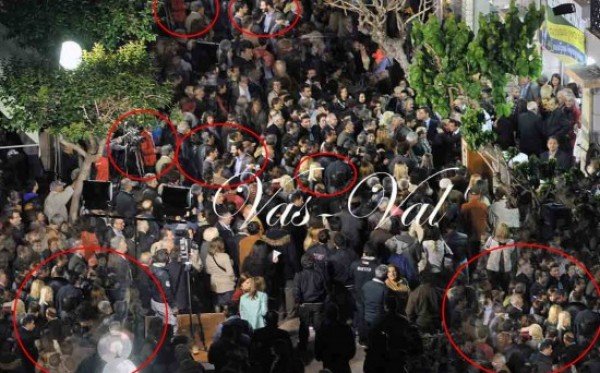 Απίστευτο: Υποψήφιος δήμαρχος στην Κόρινθο έκανε photoshop για να δείχνει πολύ κόσμο σε συγκέντρωσή του [εικόνες] | iefimerida.gr 2