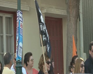 Ολοι στο δρόμο στην Κόρινθο: Κινητοποιήσεις μαθητών, καθηγητών, αστυνομικών και εμπόρων [εικόνες] | iefimerida.gr 2