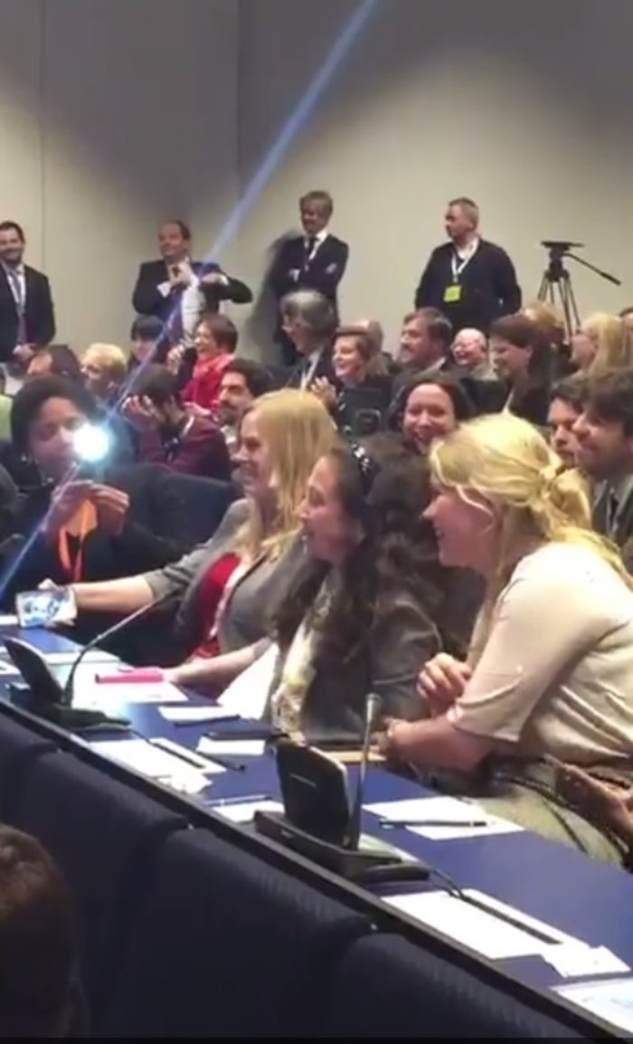 Η ερώτηση μιας 11χρονης «πάγωσε» τον Ντάισελμπλουμ [εικόνα & βίντεο] | iefimerida.gr 0