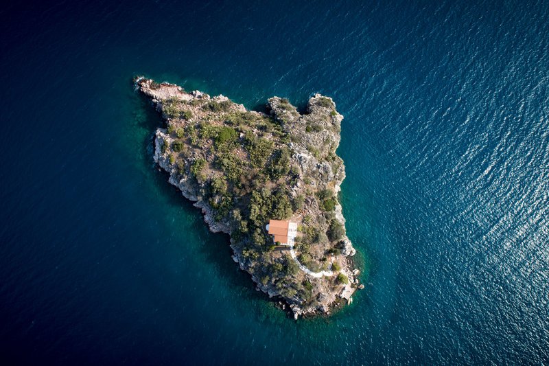 Το μαγευτικό Κορωνήσι στο Τολό μαγνητίζει τους τουρίστες [εικόνες] | iefimerida.gr 4