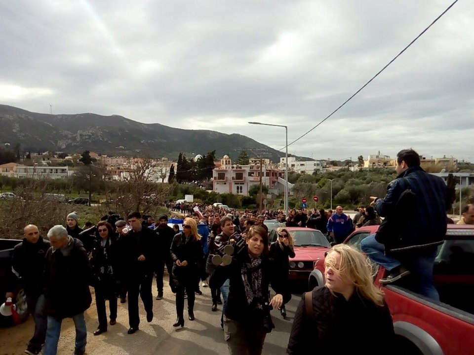 Εριξαν χημικά σε γυναίκες και παιδιά στην Κω -Επεισόδια για το hotspot [εικόνες & βίντεο] | iefimerida.gr 6