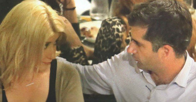 Κοσιώνη-Μπακογιάννης σε διαχυτικές στιγμές: Αγκαλιές και χάδια [εικόνες] | iefimerida.gr 1