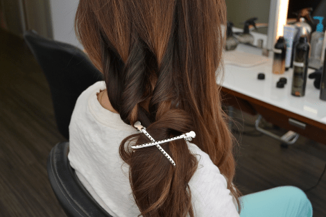 «Αλογοουρά αστακός», η τελευταία τάση στα μαλλιά -Καρέ καρέ πώς να την κάνετε εύκολα και γρήγορα [εικόνες] | iefimerida.gr 2