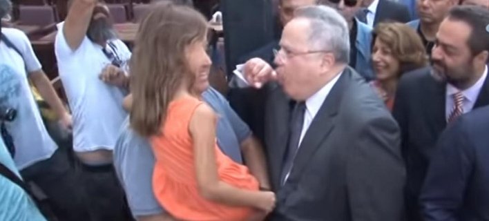 Μετά το επεισόδιο... τάβλι και κουλούρι για Κοτζιά - Τσαβούσογλου [εικόνες & βίντεο] | iefimerida.gr 0