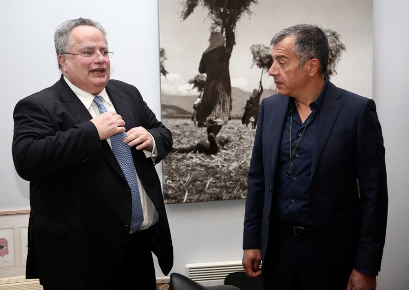 Εξελίξεις στο Σκοπιανό -Θεοδωράκης: Καθοριστική η επόμενη εβδομάδα για λύση -Στις 12/4 συνάντηση Κοτζιά-Ντιμιτρόφ | iefimerida.gr 0