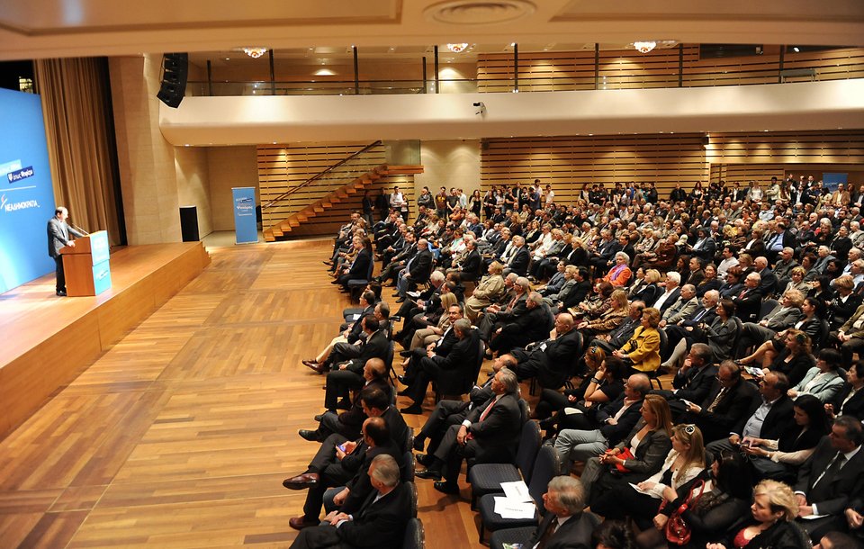 Ψυχάρης: Οι κυβερνήσεις του Γιώργου Παπανδρέου εξευτέλισαν την πατρίδα μας | iefimerida.gr 0