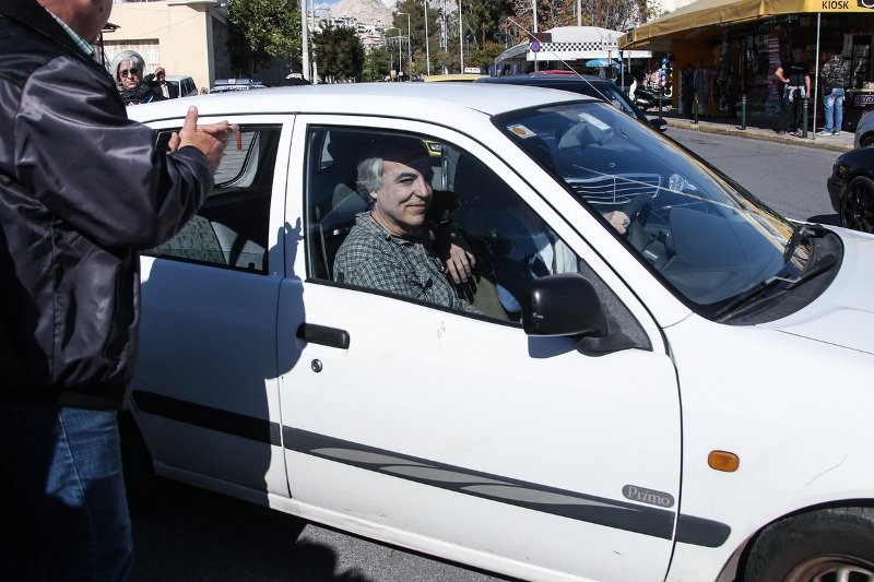 Σάλος αντιδράσεων εντός και εκτός Ελλάδας για την άδεια στον Κουφοντίνα | iefimerida.gr 1