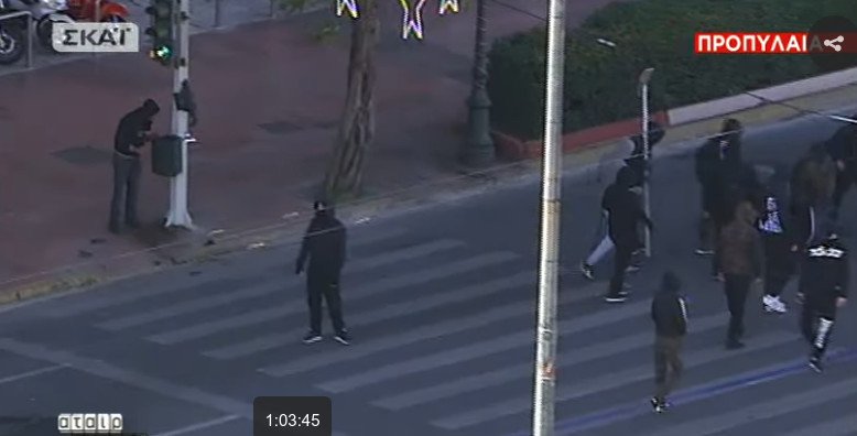 Κουκουλοφόροι διέλυσαν τα πάντα το πρωί της Τετάρτης στο κέντρο της Αθήνας [εικόνες & βίντεο] | iefimerida.gr 21