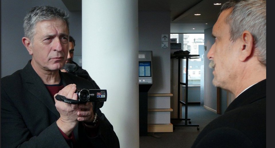 Ο Στέλιος Κούλογλου έλυσε το θέμα της τρομοκρατίας με μια... φάρσα [εικόνες] | iefimerida.gr 0