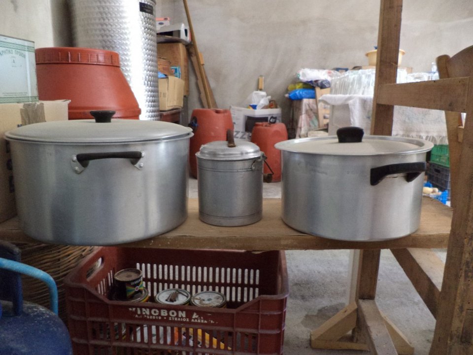 Κουνέτο: Το πρώτο ελληνικό «τάπερ» της δεκαετίας του '50 που έπαιρναν τα παιδιά στο σχολείο [εικόνες]  | iefimerida.gr 1