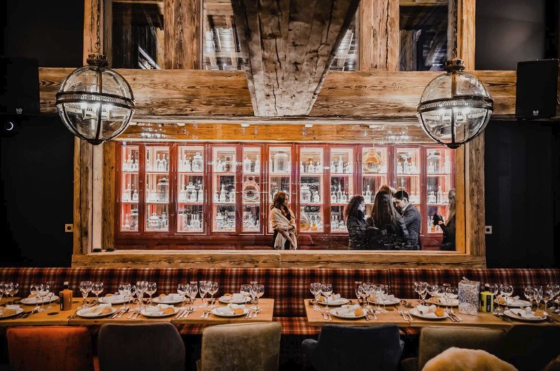 Ο Ρέμος θα κάνει την Κουρσεβέλ στις Αλπεις... Μύκονο -Σ' αυτό το χλιδάτο σαλέ θα δώσει συναυλία [εικόνες] | iefimerida.gr 4