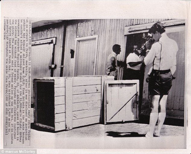 Απίστευτο: Ταξίδεψε αεροπορικώς από Αγγλία για Αυστραλία μέσα σε ένα κουτί επί 63 ώρες! [εικόνες] | iefimerida.gr 1