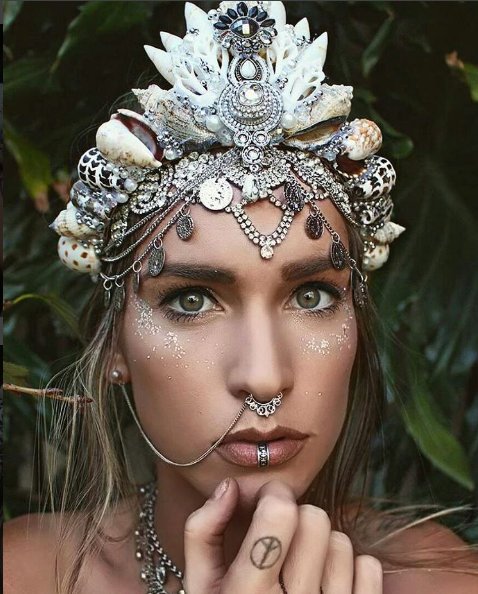 Φορέστε κοχύλια στα μαλλιά - Τα mermaid crowns είναι «ΤΟ» νέο αξεσουάρ [εικόνες] | iefimerida.gr 7