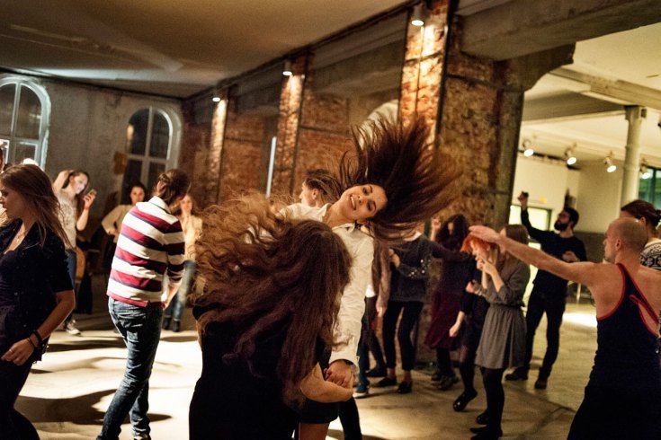 H ζωή μετά τη φυλακή για τις Pussy Riot -Τι έκαναν μόλις έμειναν ελεύθερες [εικόνες] | iefimerida.gr 1