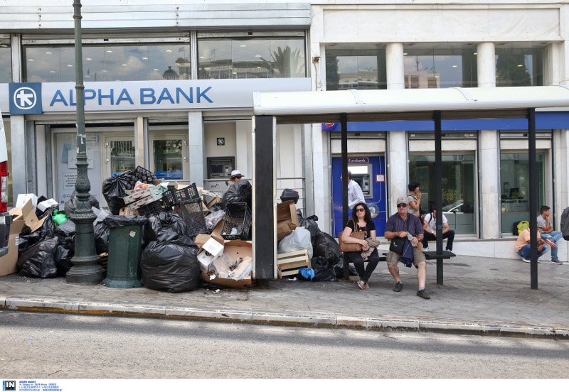 Λόφοι τα σκουπίδια, απέραντη χωματερή η Αττική -Δραματική κατάσταση στα τουριστικά σημεία | iefimerida.gr 6