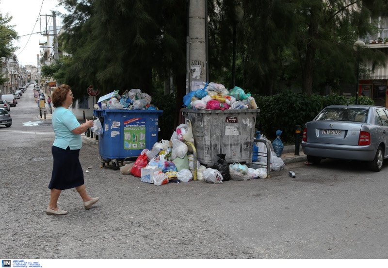 Λόφοι τα σκουπίδια, απέραντη χωματερή η Αττική -Δραματική κατάσταση στα τουριστικά σημεία | iefimerida.gr 7