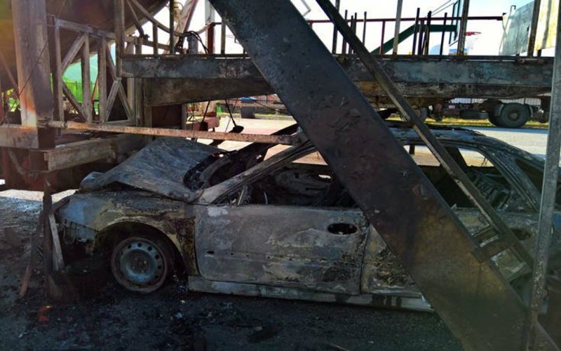 Τρόμος σε λούνα παρκ στην Κοζάνη -Αυτοκίνητο «καρφώθηκε» σε παιχνίδι [εικόνες] | iefimerida.gr 2