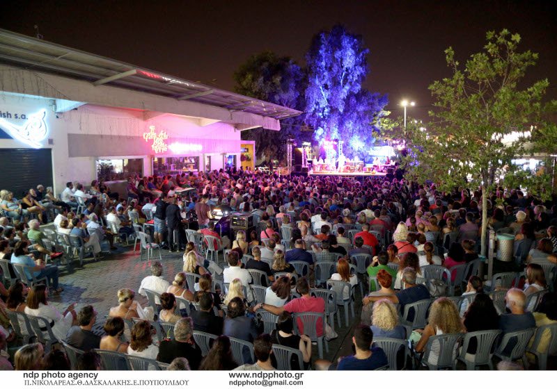 Δείτε φωτογραφίες από την πρωτοποριακή συναυλία του Σταμάτη Κραουνάκη στη Λαχαναγορά του Ρέντη [εικόνες] | iefimerida.gr 5