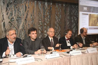 Ποιος είναι ο «δραχμιστής» Γιαν Κρέγκελ που προσελήφθη στο υπουργείο Οικονομίας [εικόνες] | iefimerida.gr 2