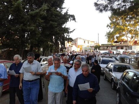 Κηδεύτηκε στη γενέτειρά του Κρήτη ο σπουδαίος Εμμανουήλ Κριαράς [εικόνες&βίντεο] | iefimerida.gr 1