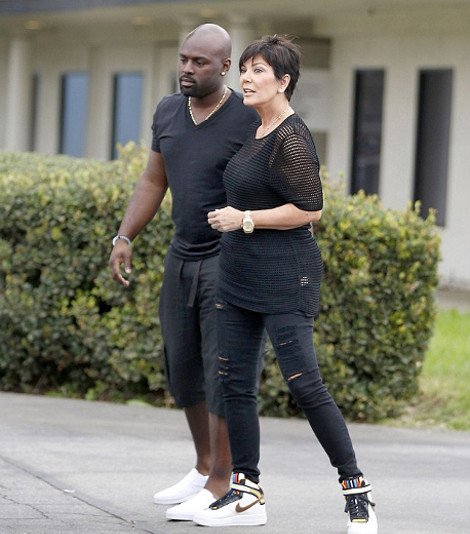 Η μητέρα της Κιμ Καρντάσιαν χαριεντίζεται με νεαρό, 17 χρόνια μικρότερό της [εικόνες] | iefimerida.gr 2